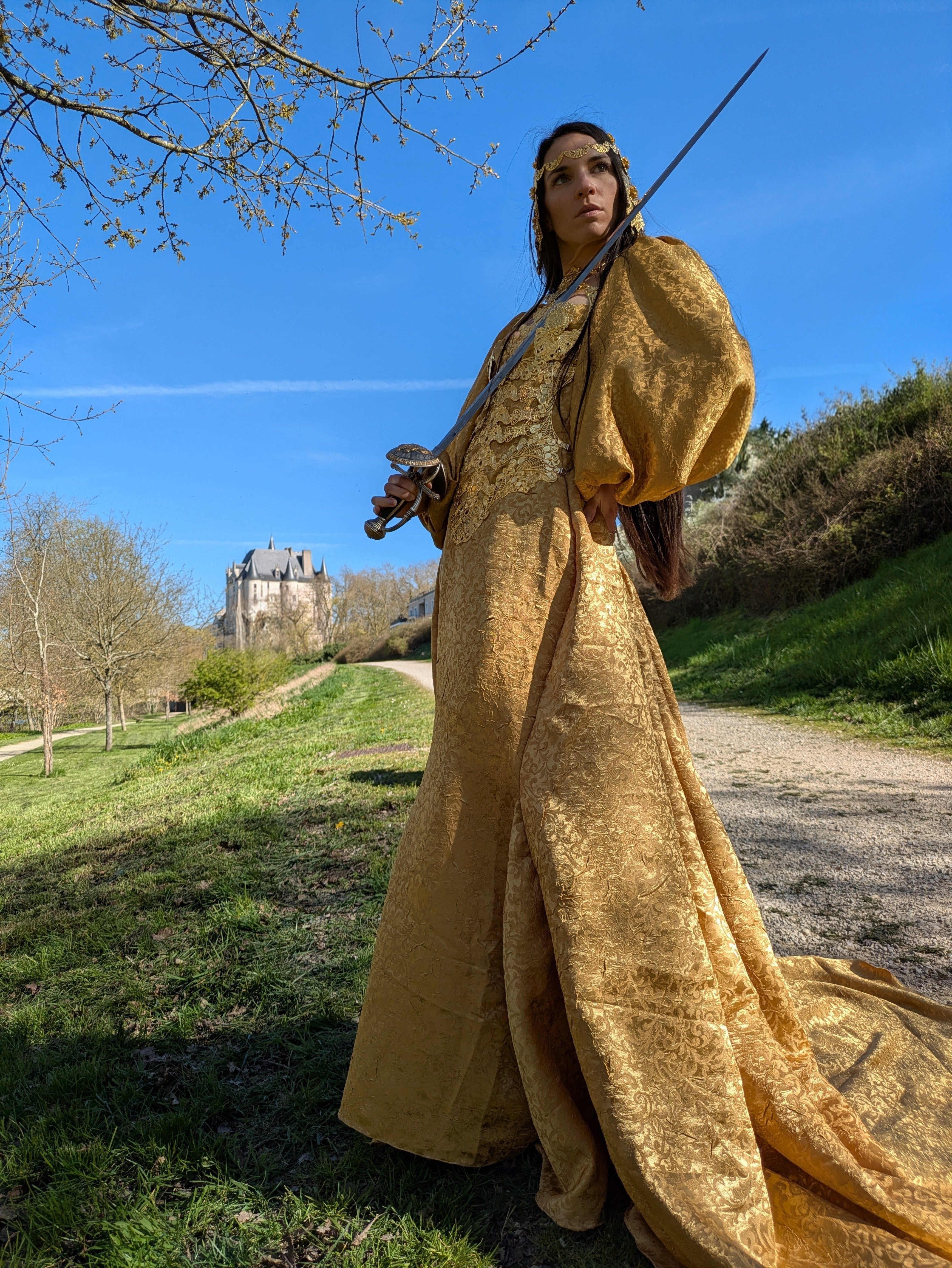Comment s'habiller pour un Ren Faire : le guide complet avec des armures en métal artisanales