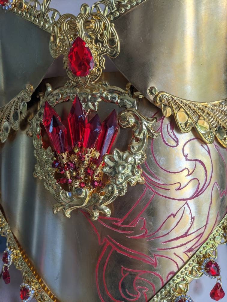 Corset Armure Cœur Sacré – Art Nouveau Laiton Doré & Cristaux Pièce Unique | Tokyo Stories