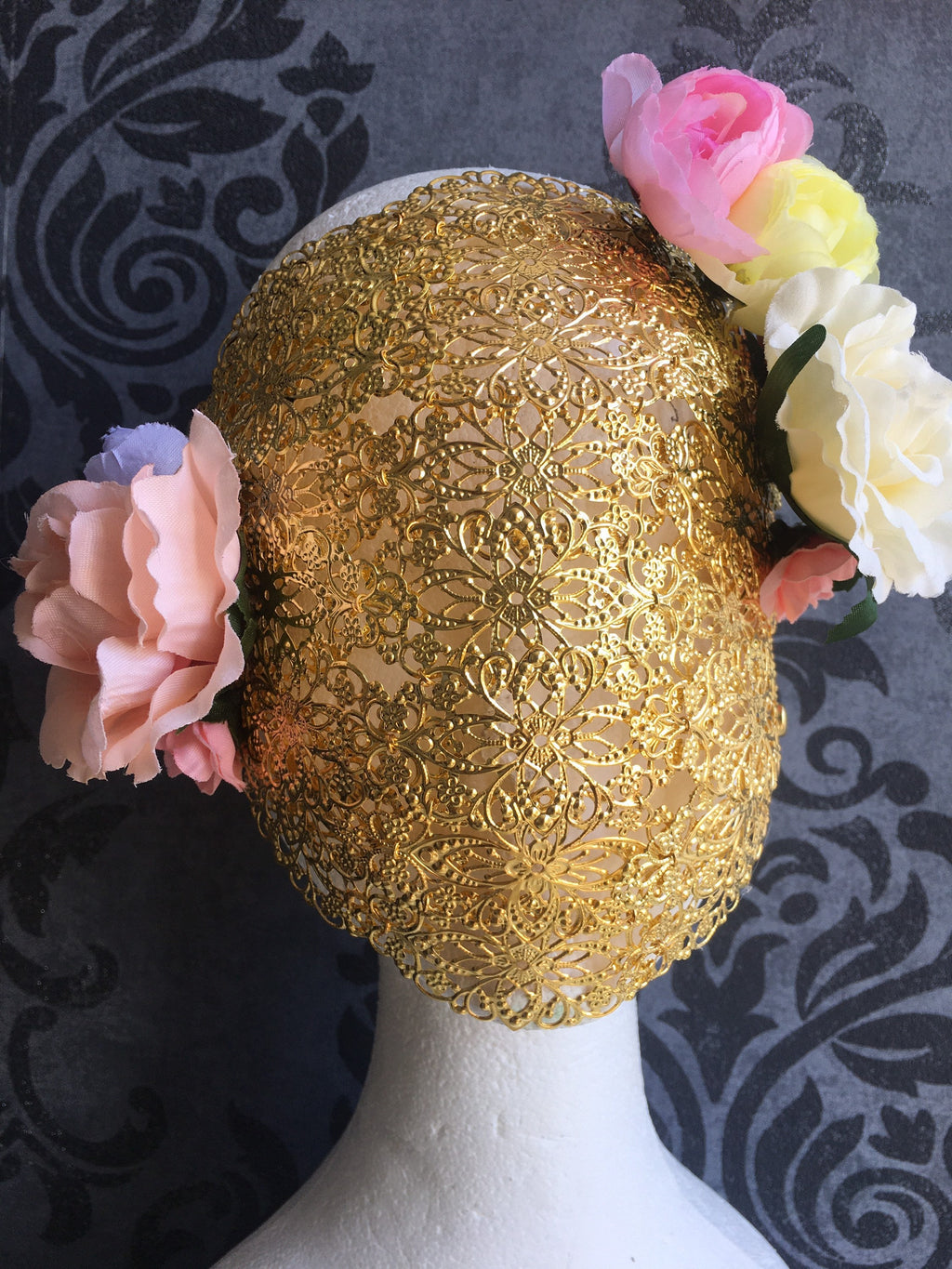 Masque Intégral Jardin d'Acier – Dentelle de Métal Doré & Fleurs | Tokyo Stories