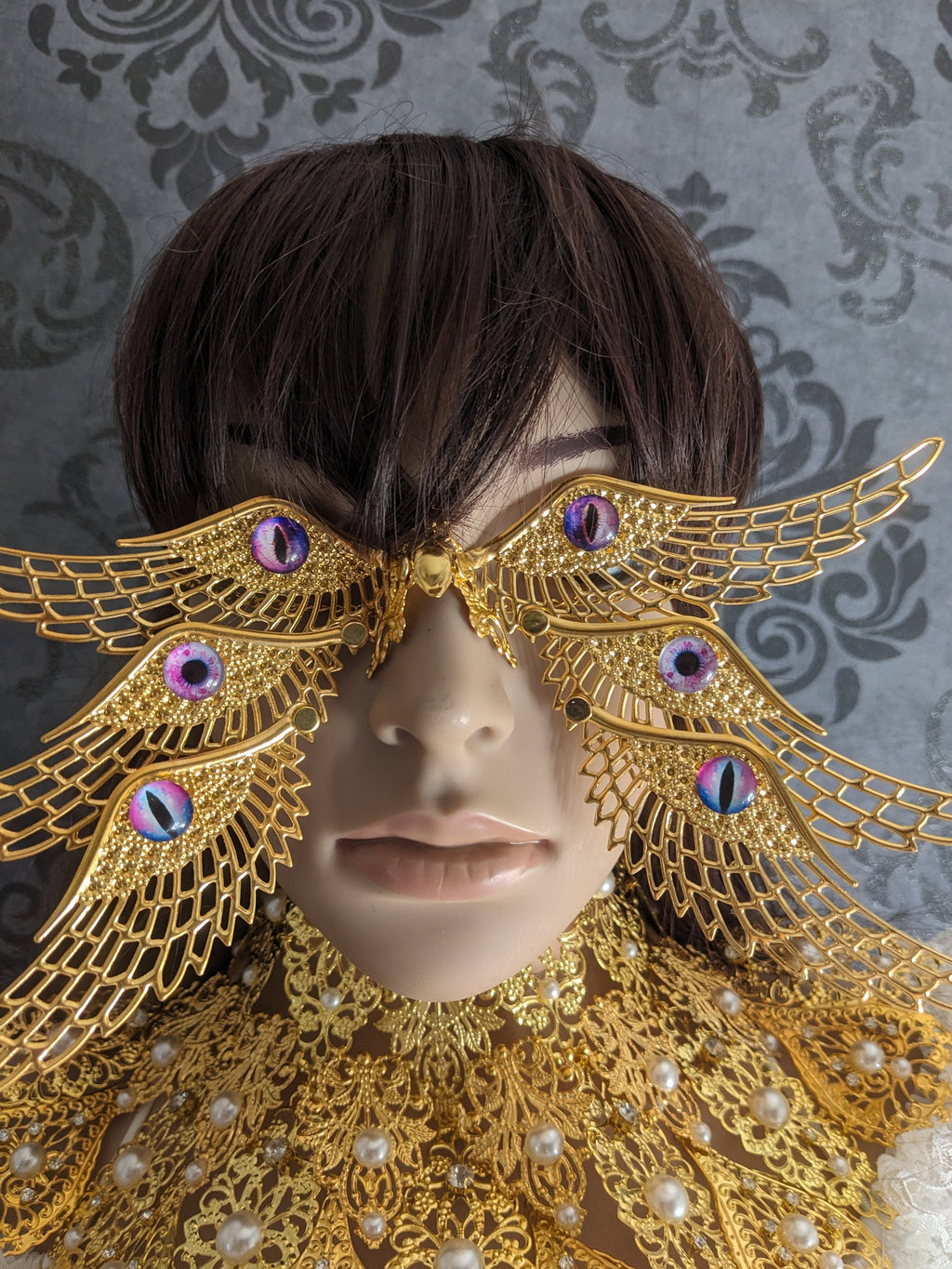 Masque Ange Biblique Ophanim – Parure de Visage Dorée & Ailes Métal | Tokyo Stories