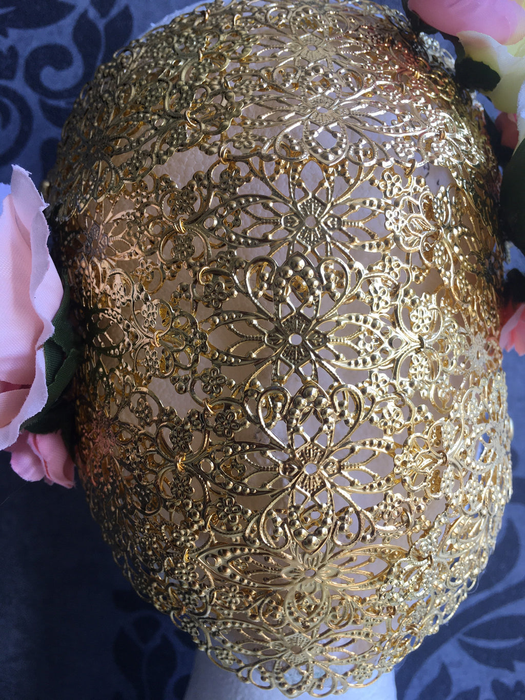 Masque Intégral Jardin d'Acier – Dentelle de Métal Doré & Fleurs | Tokyo Stories