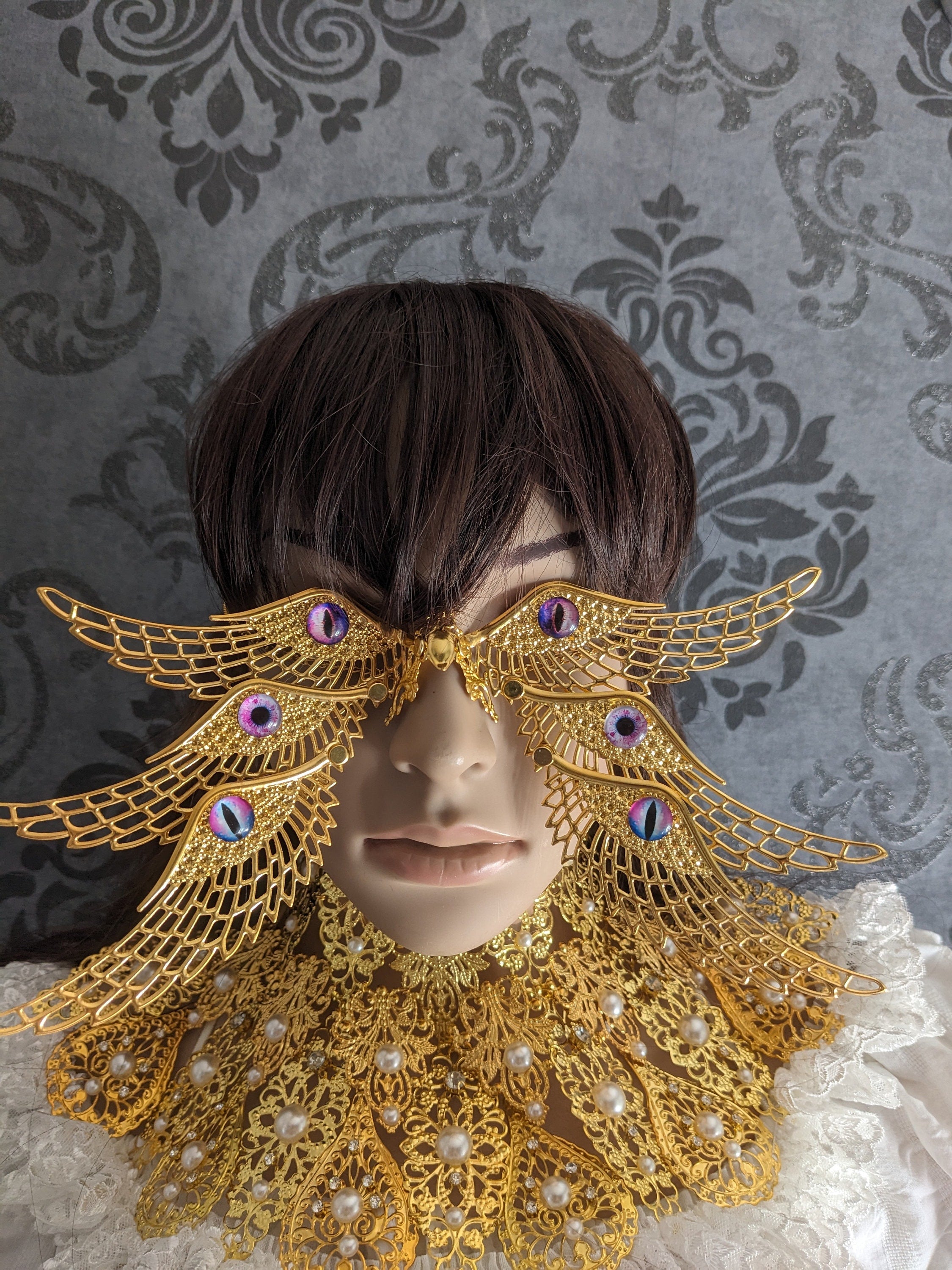 Masque Ange Biblique Ophanim – Parure de Visage Dorée & Ailes Métal | Tokyo Stories