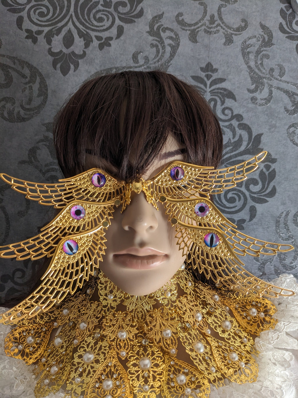Masque Ange Biblique Ophanim – Parure de Visage Dorée & Ailes Métal | Tokyo Stories