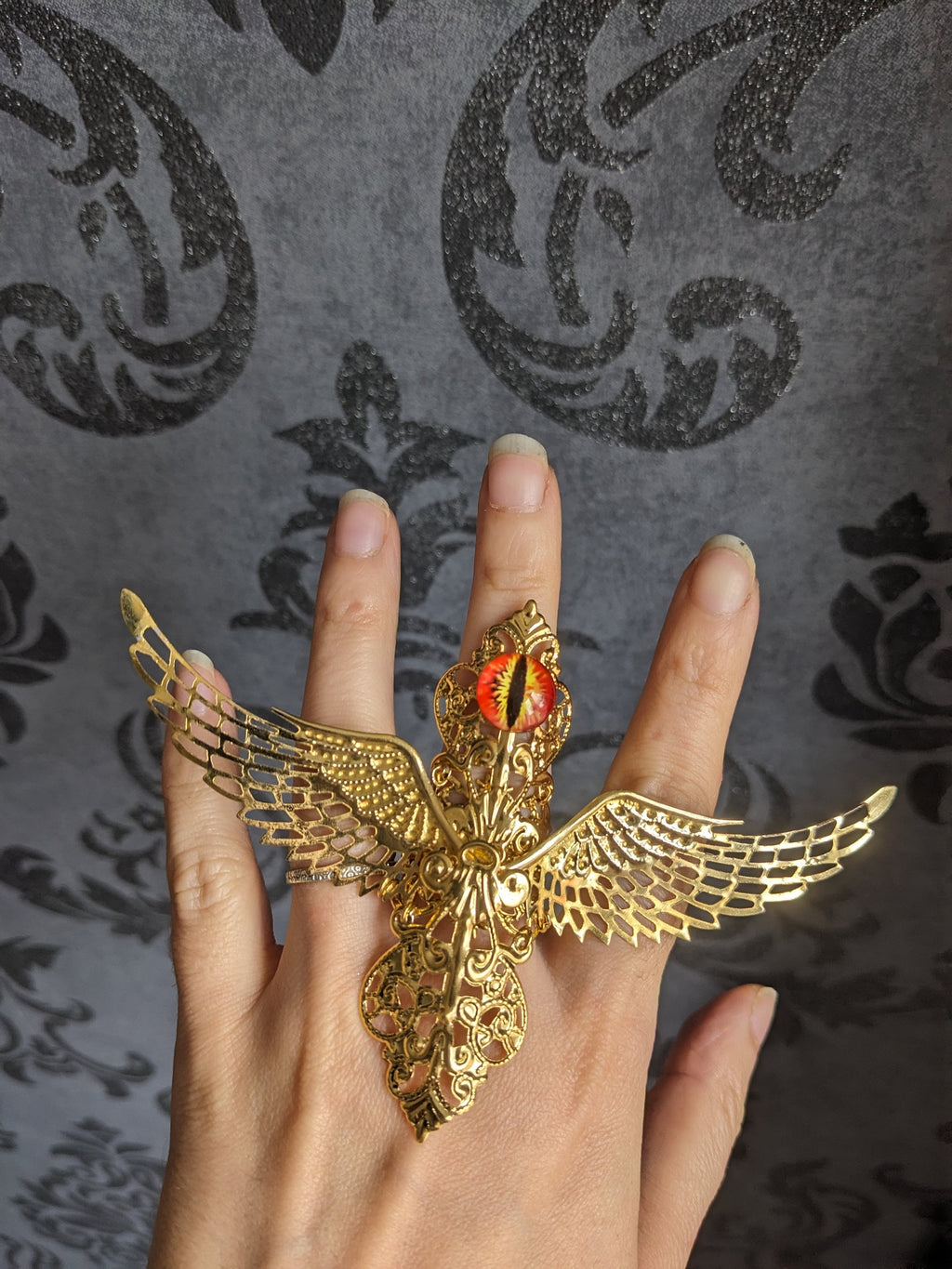 Bague Armure Séraphin – Ailes Déployées & Œil Mystique Métal Doré | Tokyo Stories