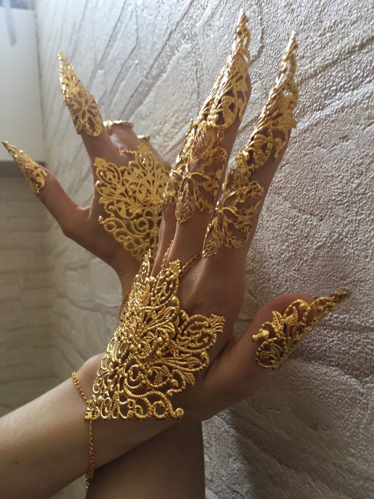 Parure Gant d'Or – 10 Griffes Articulées & 2 Bijoux de Mains Métal Doré | Tokyo Stories