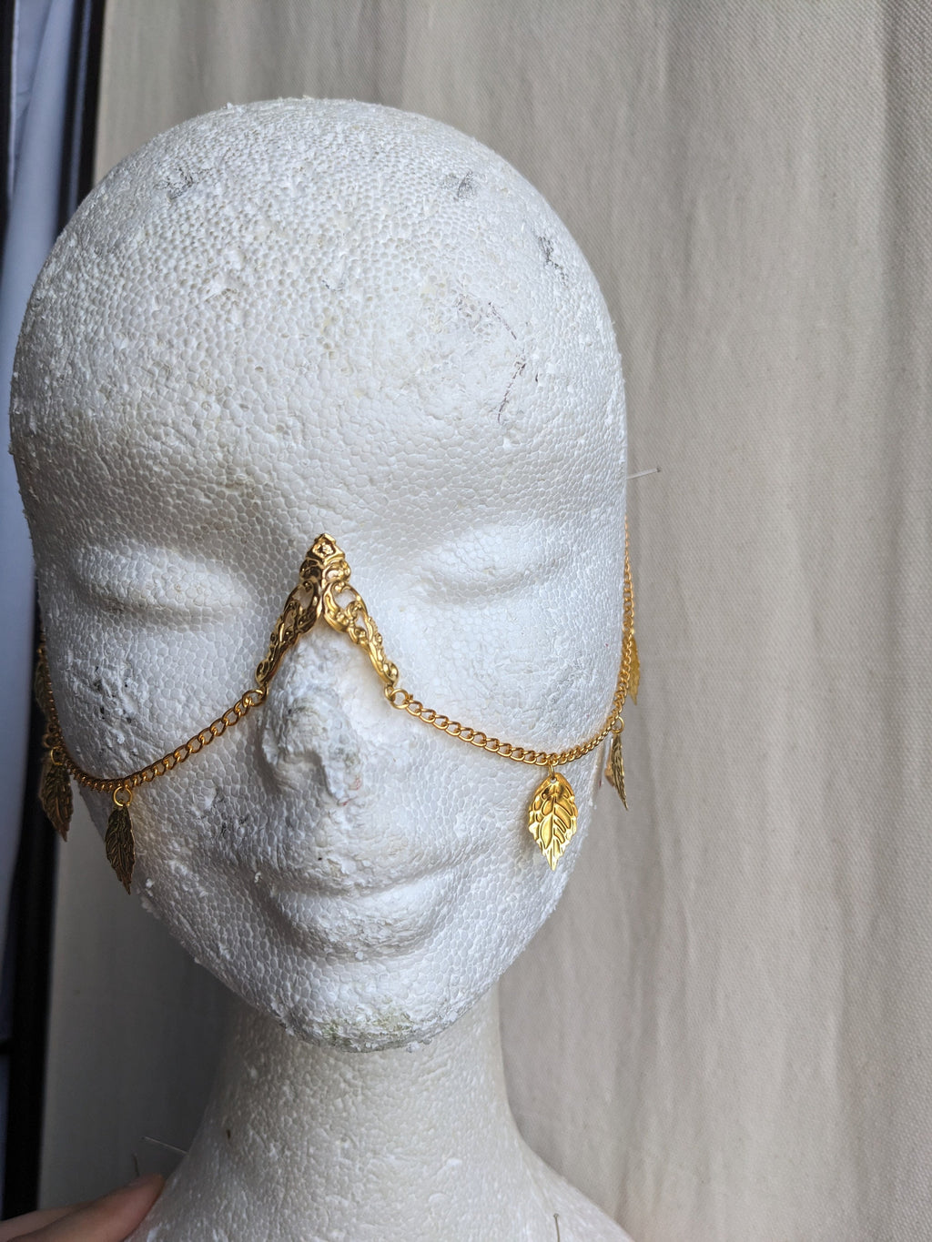 Bridge de Nez Feuilles d'Or – Bijou Elfique Visage Chaînes Sans Piercing | Tokyo Stories