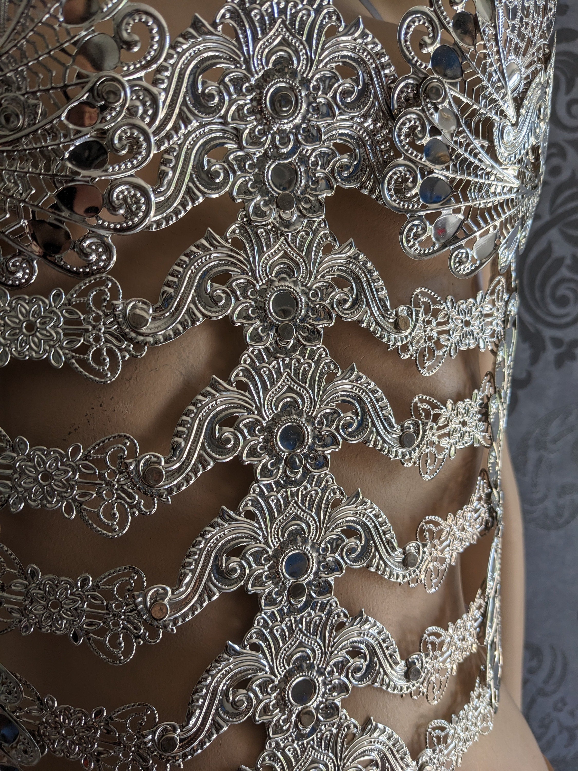 Bustier Armure Valkyrie d'Argent – Corset de Corps Métal Argenté | Tokyo Stories
