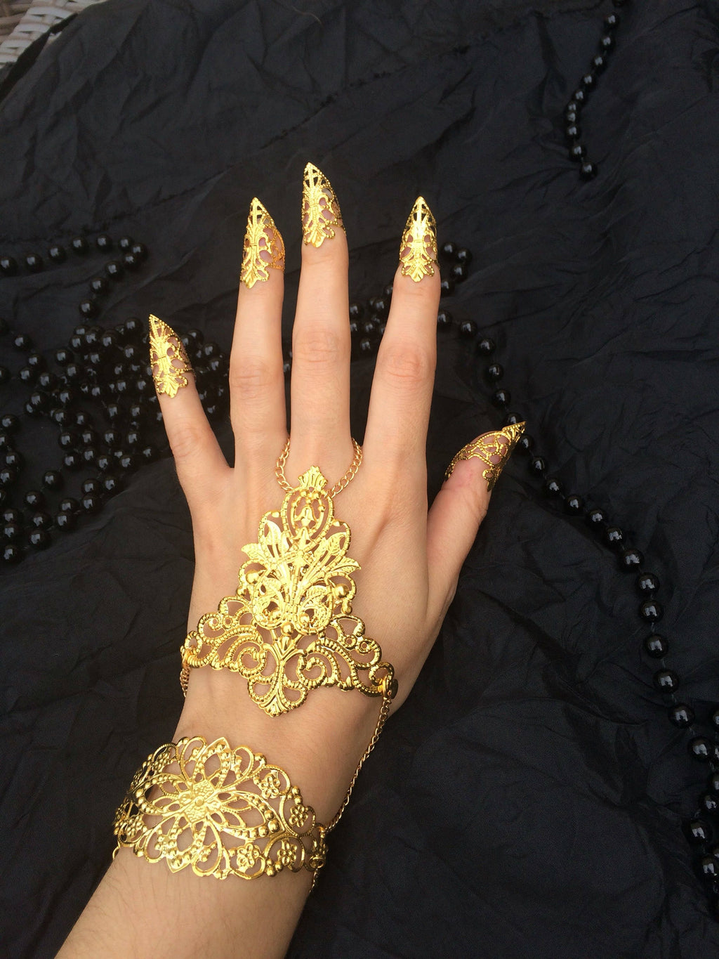 Parure Aura Divine – 10 Griffes & 2 Bijoux de Mains Métal Doré | Tokyo Stories