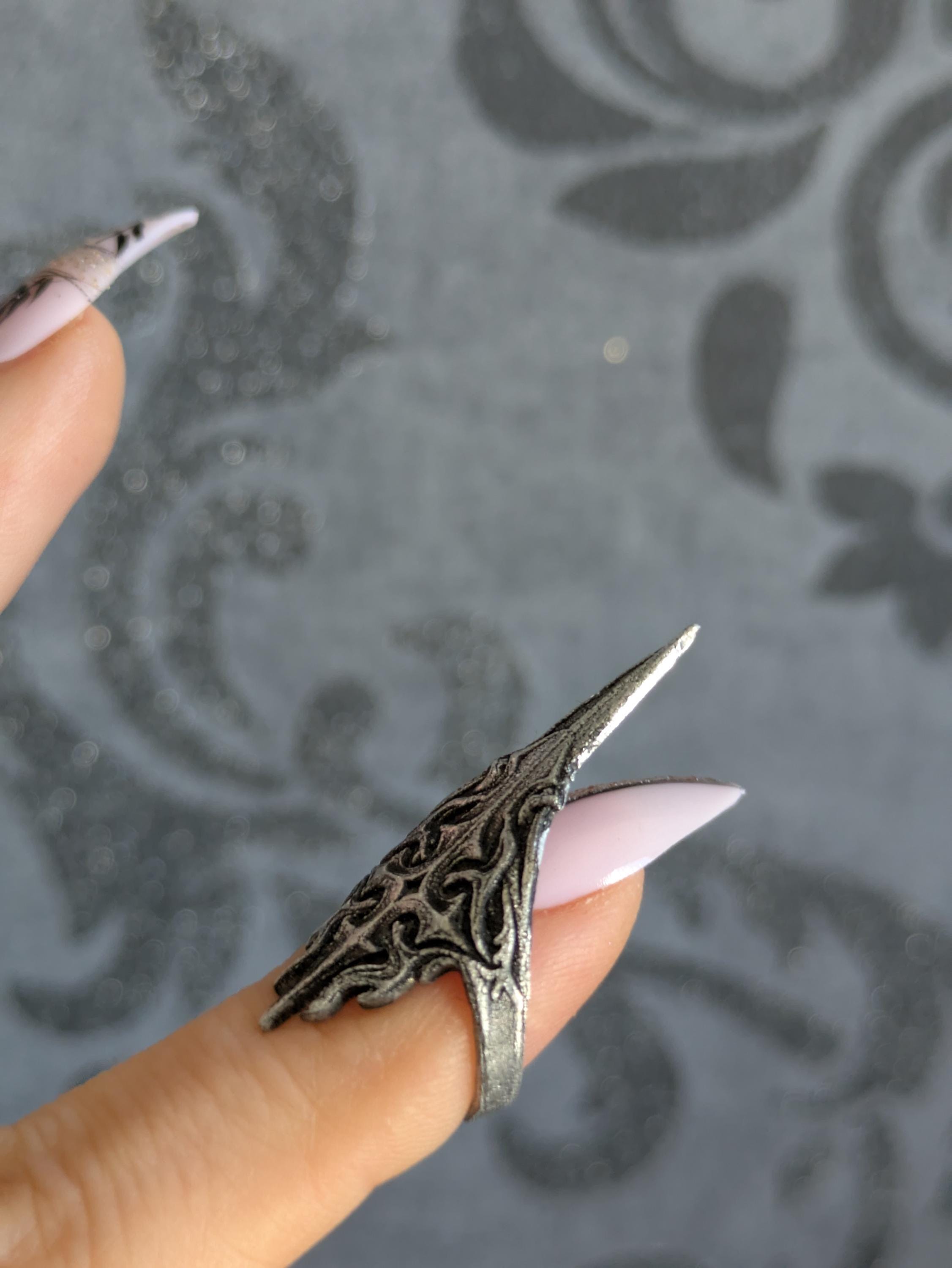Griffes Signature Tokyo Stories – Bagues d'Ongles Artisanales Or ou Argent
