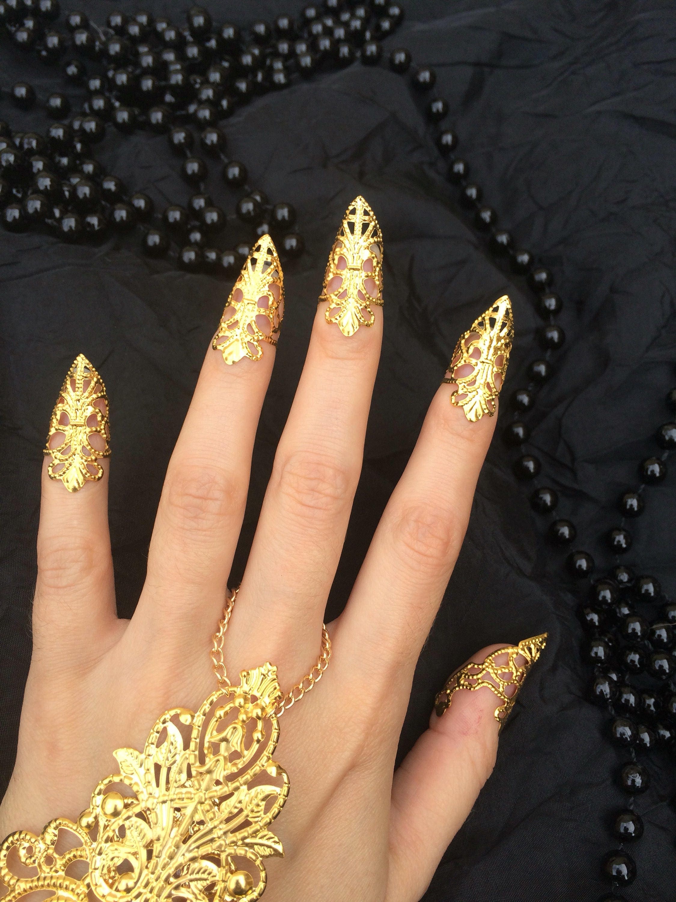 Parure Aura Divine – 10 Griffes & 2 Bijoux de Mains Métal Doré | Tokyo Stories