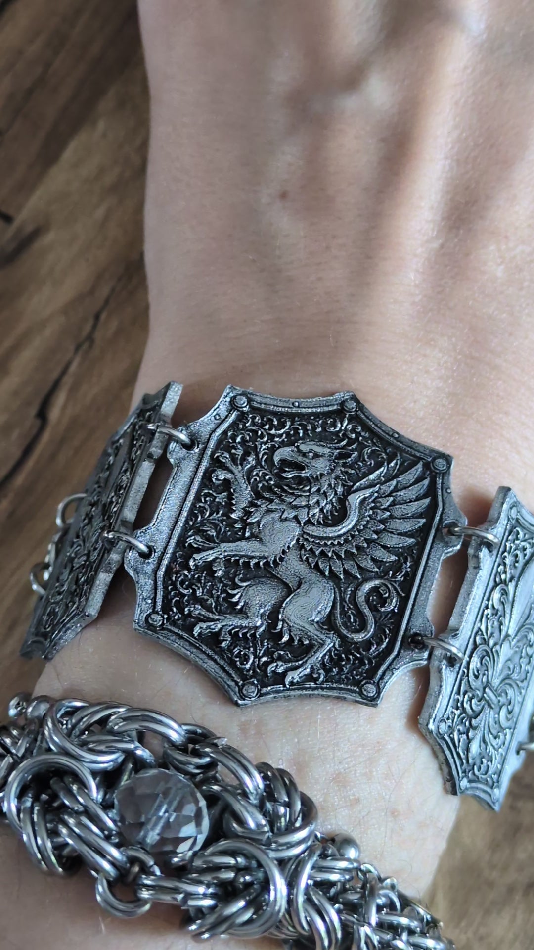 Bracelet Médiéval Blason Griffon – 3 Pièces Dos de Dragon
