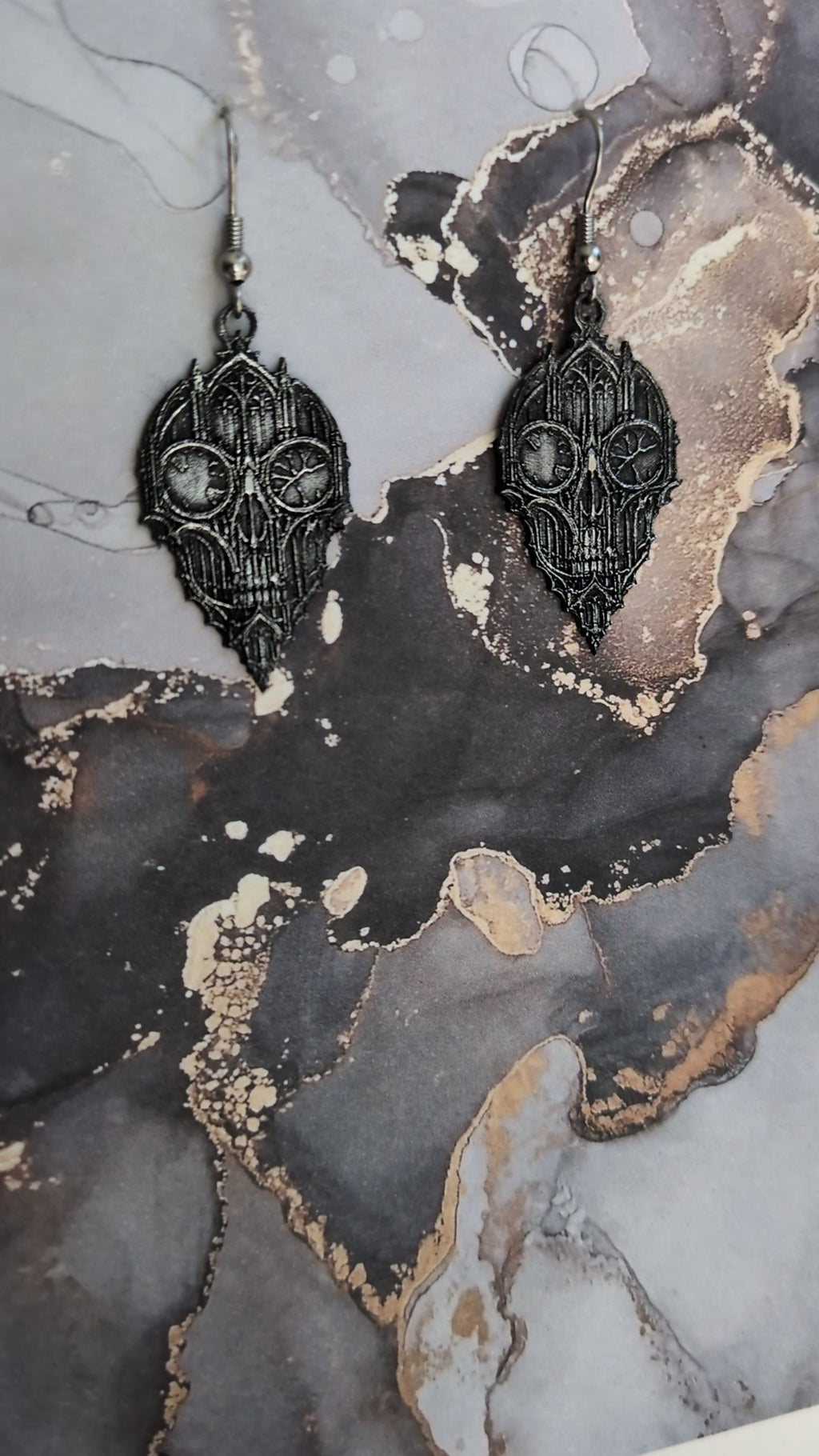 Boucles d’Oreilles Gothiques Cathedral Skull – Crâne, Cathédrale, Medievalcore & Dark Fantasy