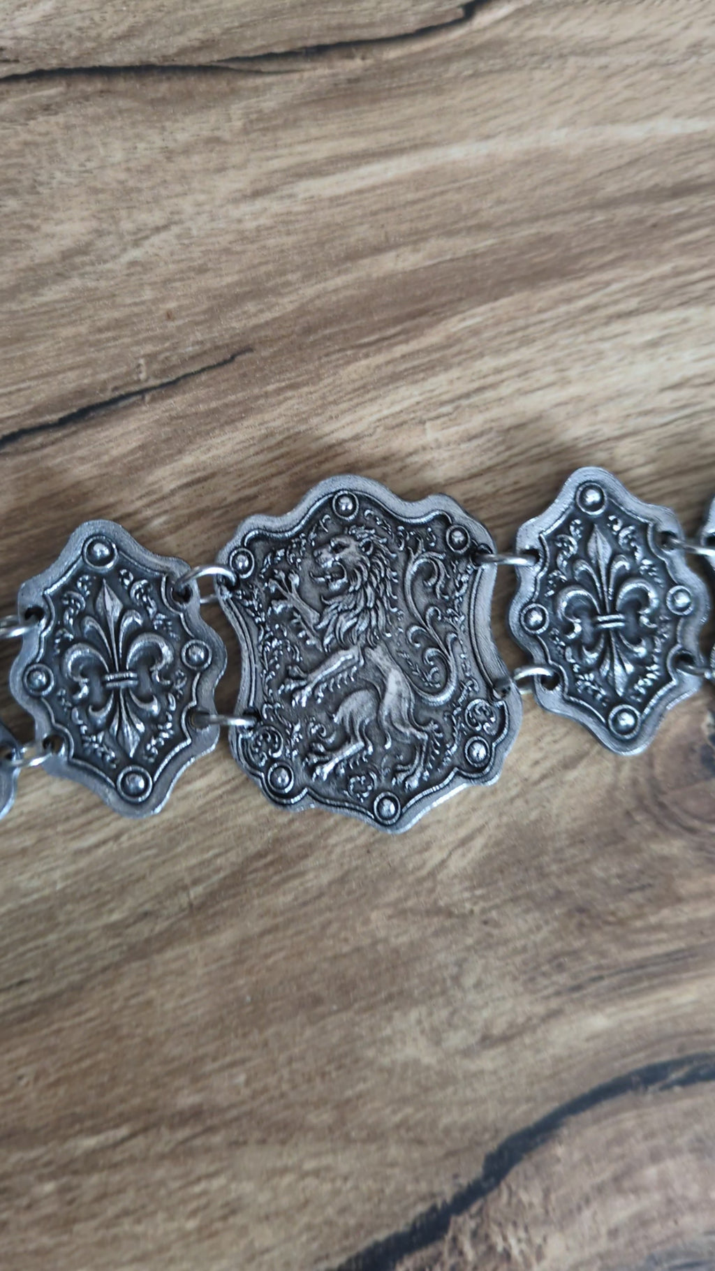 Bracelet Médiéval Blason Lion – Articulé Cotte de Maille Acier