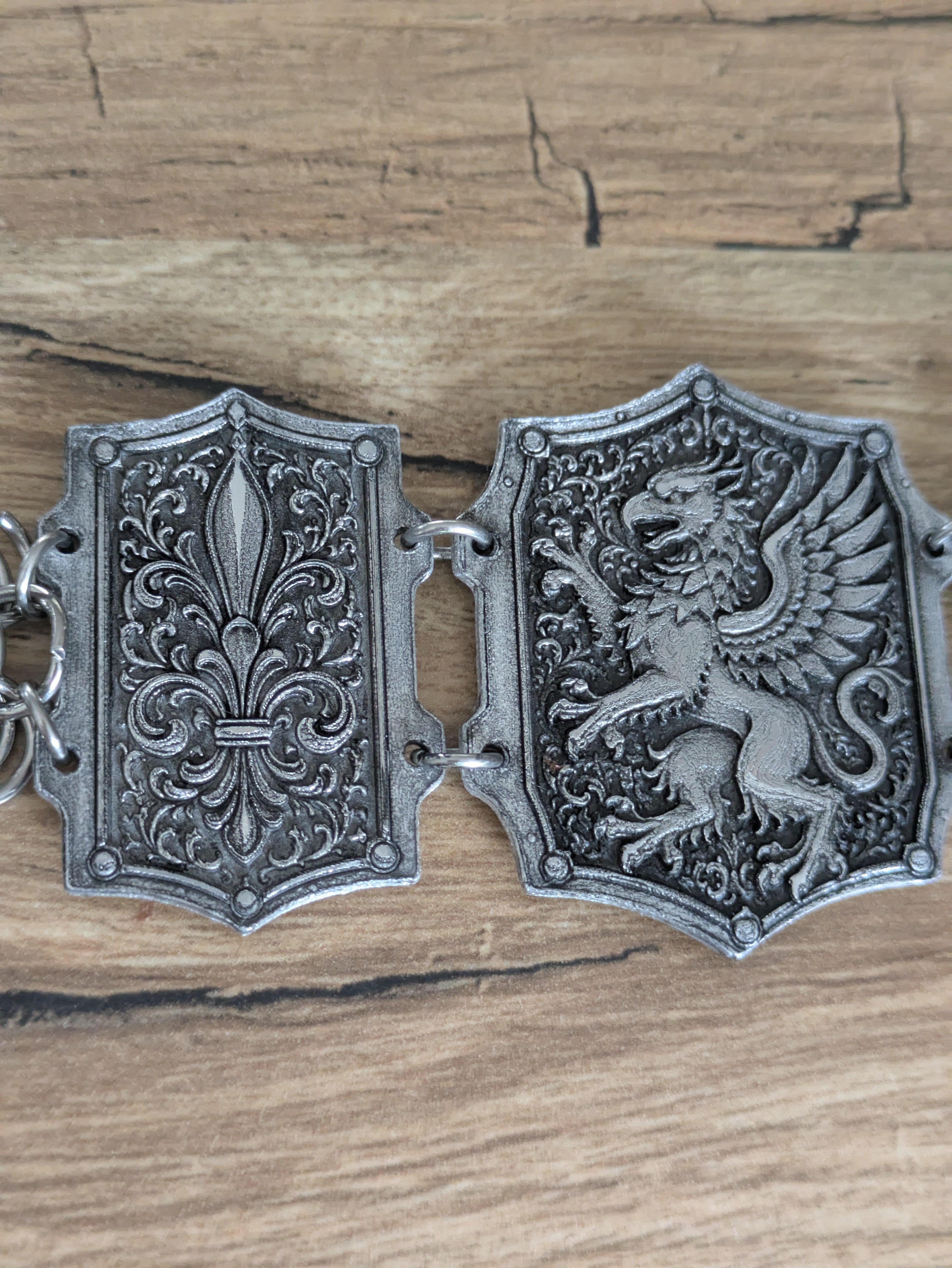 Bracelet Médiéval Blason Griffon – 3 Pièces Dos de Dragon