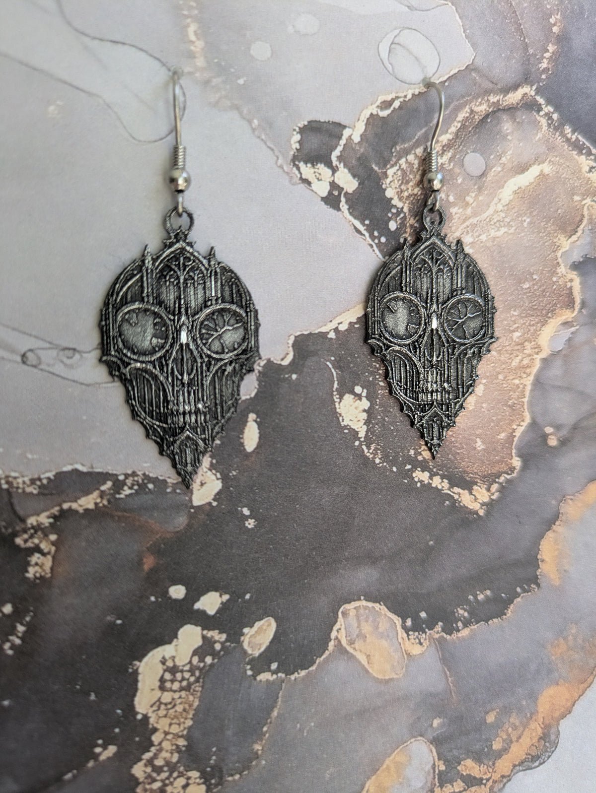 Boucles d’Oreilles Gothiques Cathedral Skull – Crâne, Cathédrale, Medievalcore & Dark Fantasy