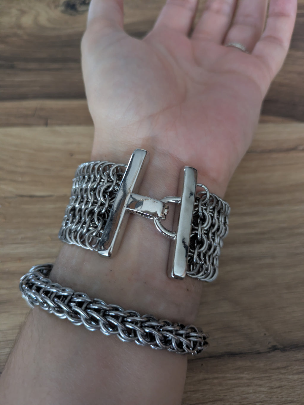 Bracelet Armure Saint Michel Terrassant le Démon – Bijou Medievalcore & Cotte de Maille