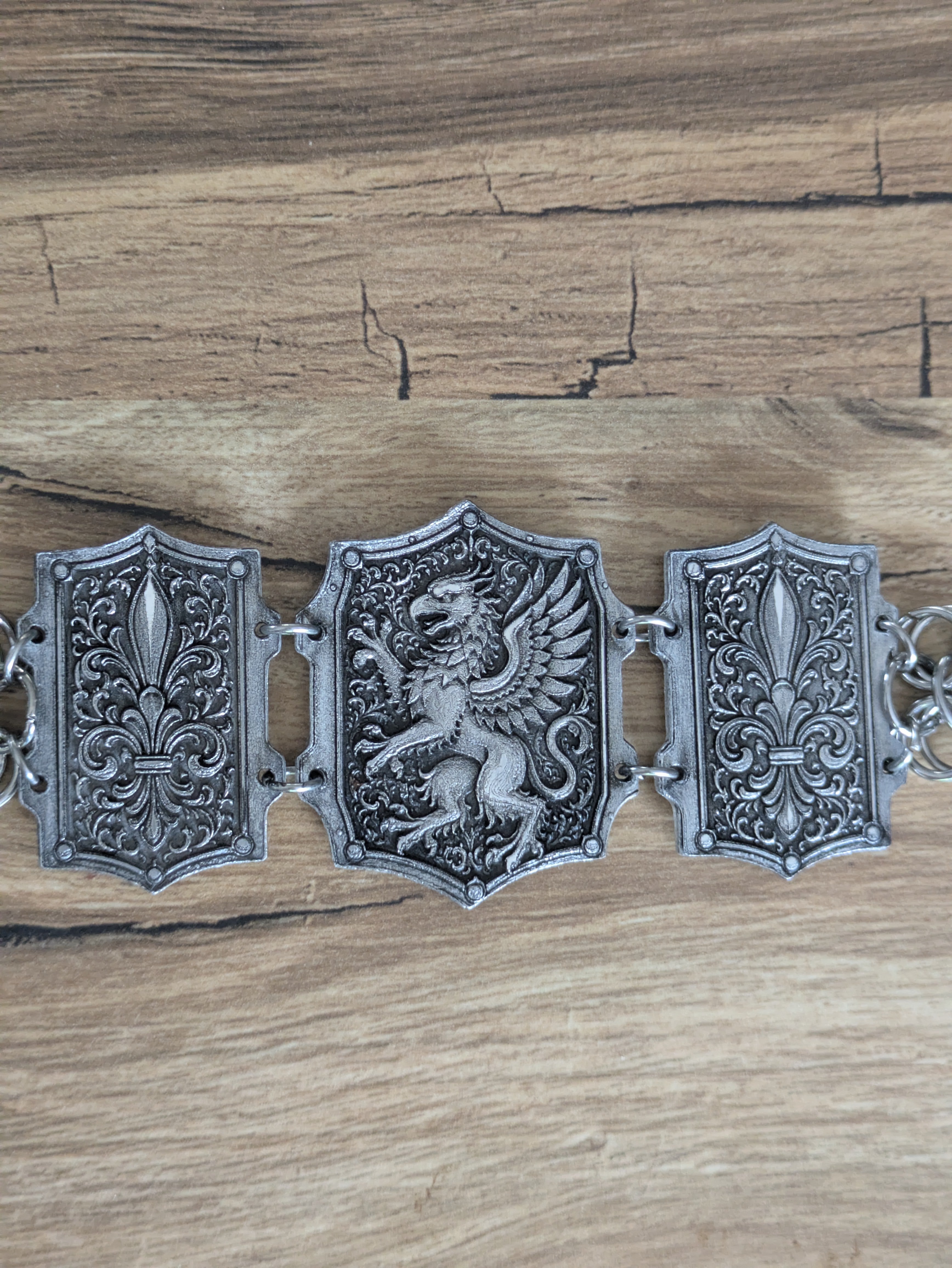Bracelet Médiéval Blason Griffon – 3 Pièces Dos de Dragon
