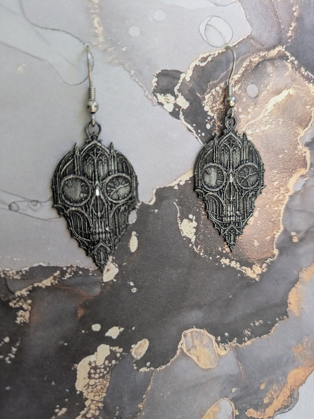 Boucles d’Oreilles Gothiques Cathedral Skull – Crâne, Cathédrale, Medievalcore & Dark Fantasy