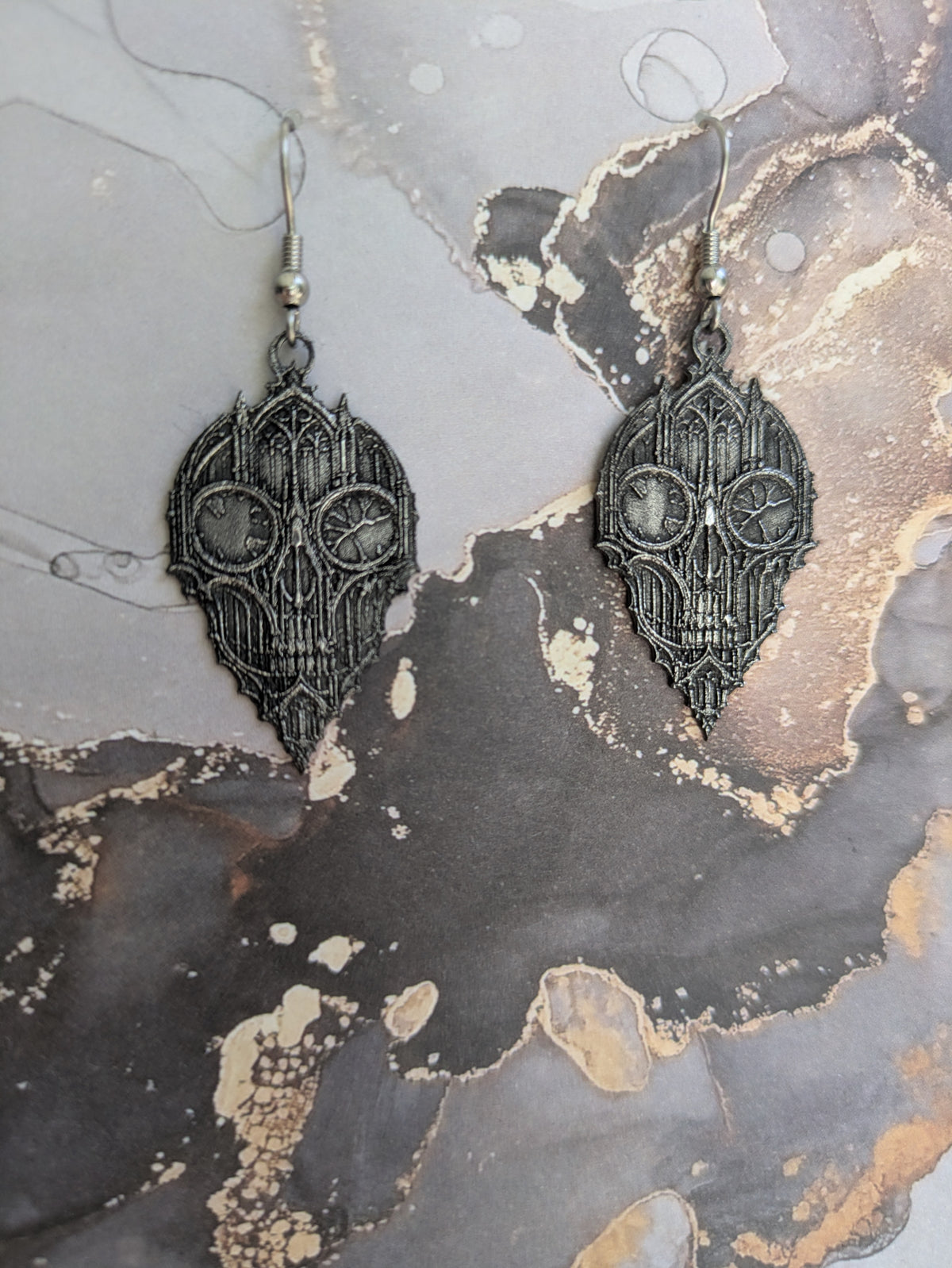 Boucles d’Oreilles Gothiques Cathedral Skull – Crâne, Cathédrale, Medievalcore & Dark Fantasy